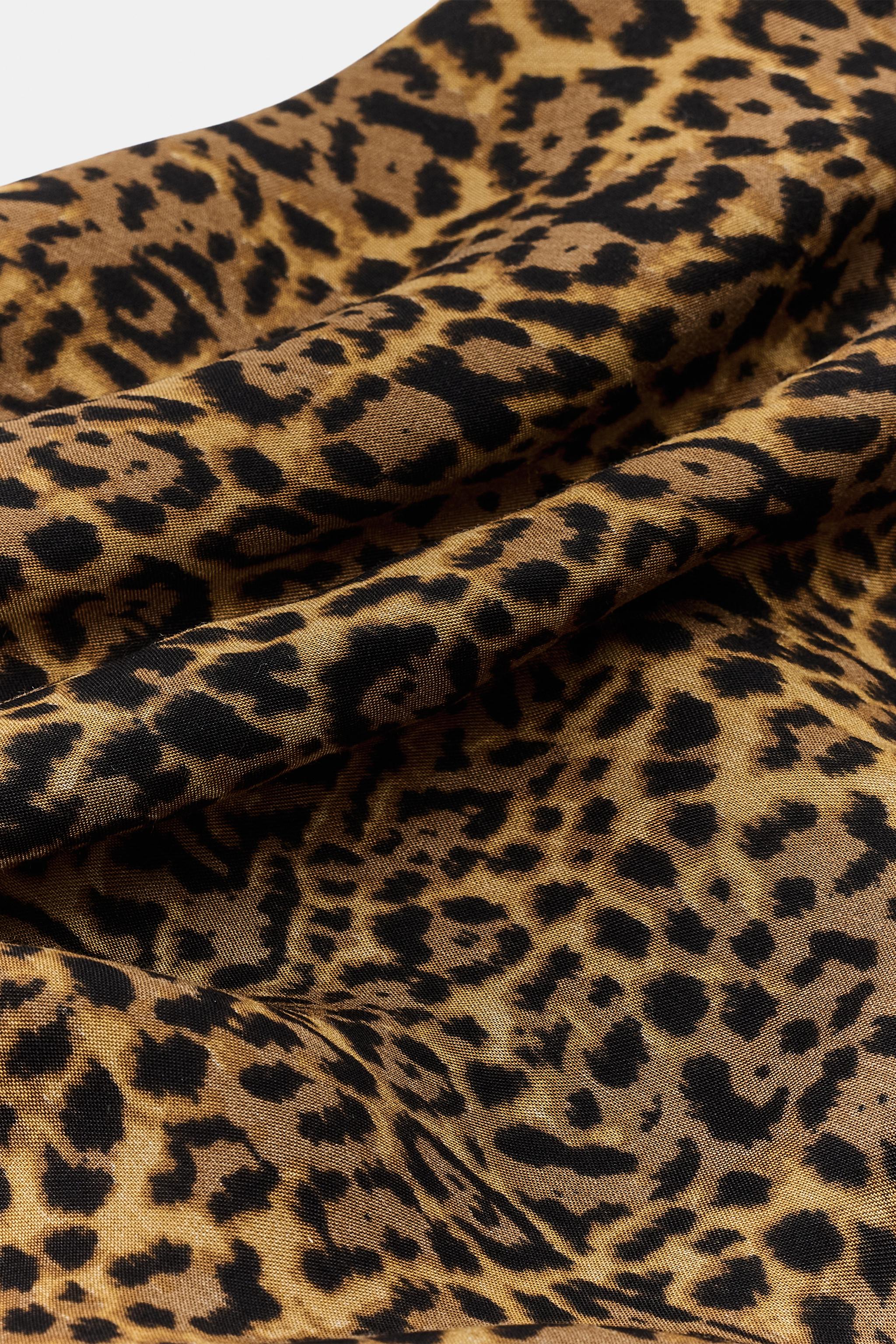 ANIMAL PRINT SARONG SCARF